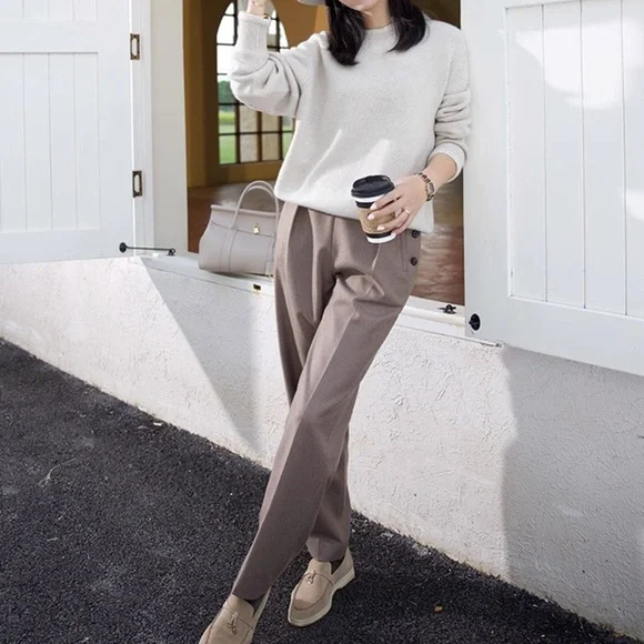 Unisex 100% cashmere crew neck sweater size M